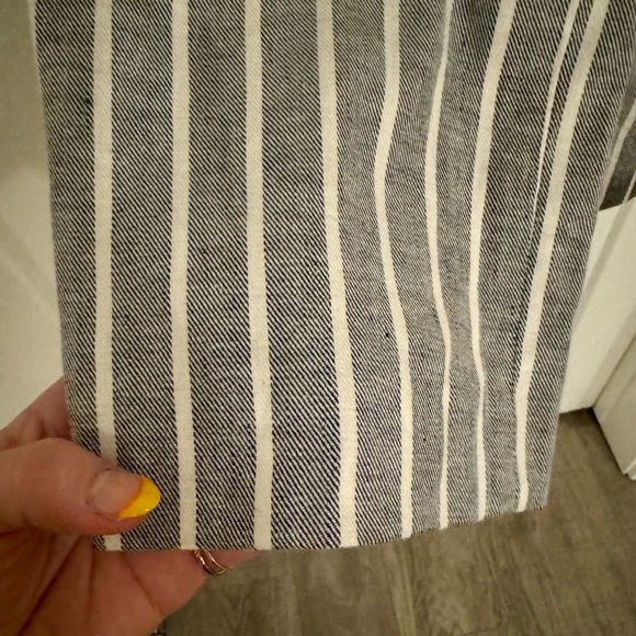 NWT ~ Banana Republic Factory Wide-Leg Linen Blue and Cream Jumpsuit ~ SZ:6P - Picture 4 of 12